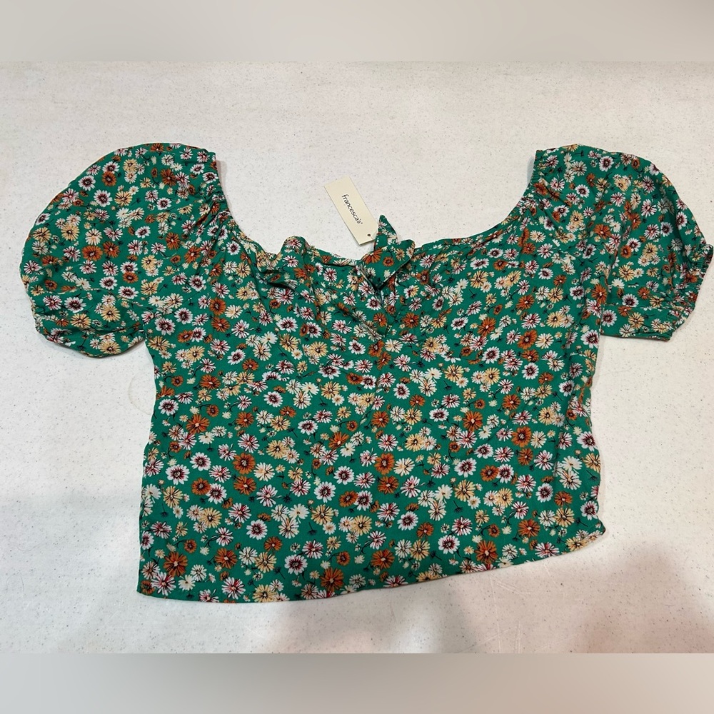 (L) NWT Mi Ami Francesca's Green Floral Crop Top with Puffy Sleeves